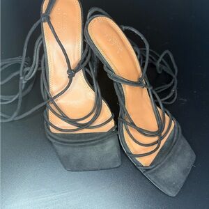 Chic Black Lace-Up Women's Heels